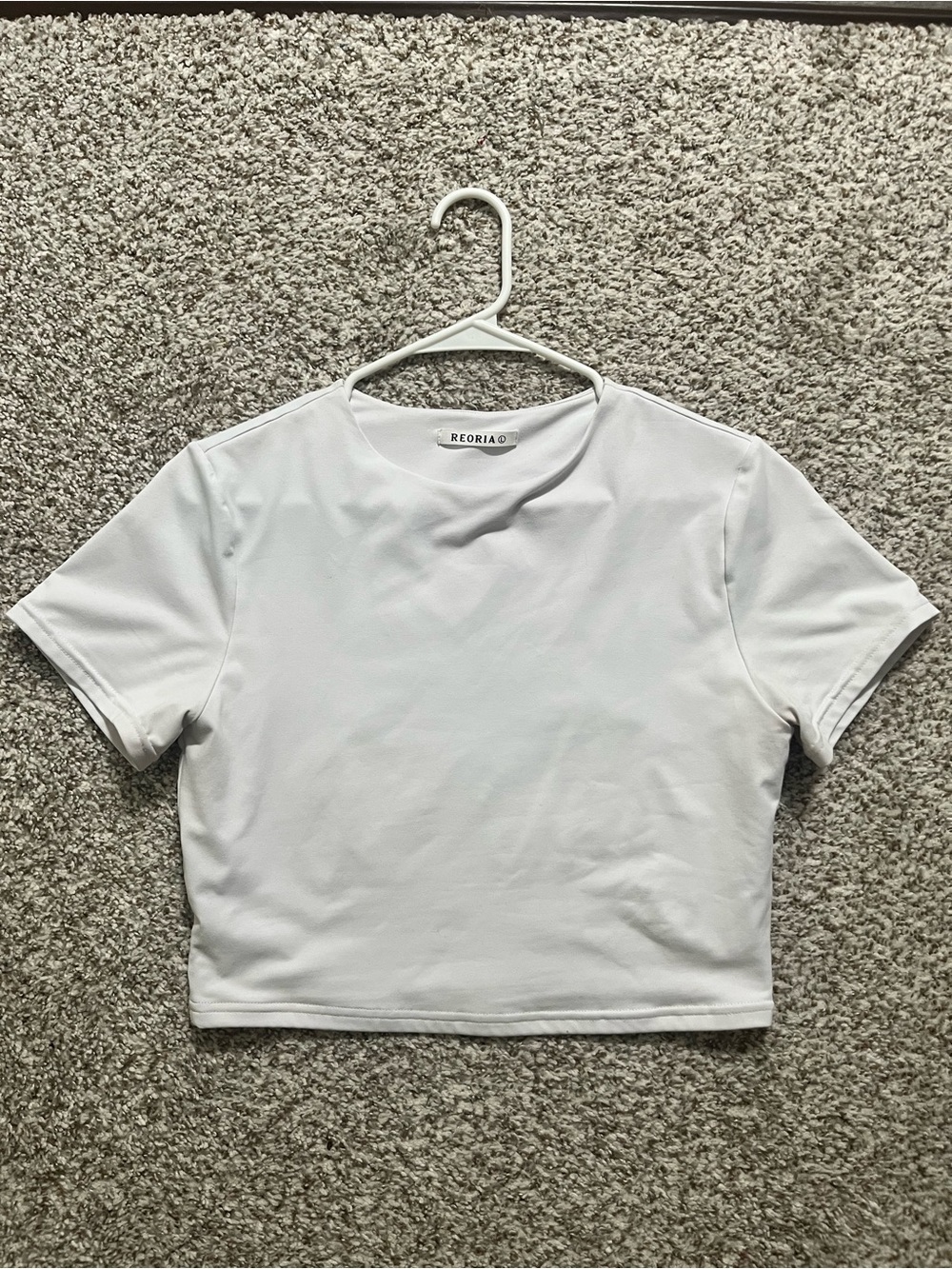 ReoRia White Short Sleeve Cropped Tee